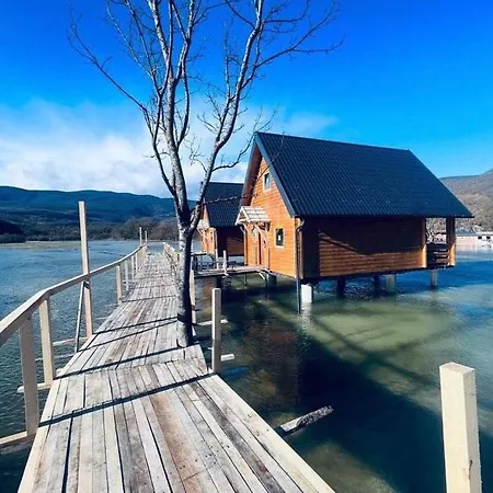 Resort Bungalow Fly Fishing Sanica *